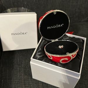 Radio city rockettes pandora charm hotsell